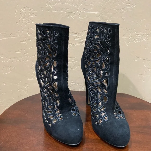Valentino Garavani Black Suede Laser Cut Ankle Boots, Size 38 - Picture 2 of 14